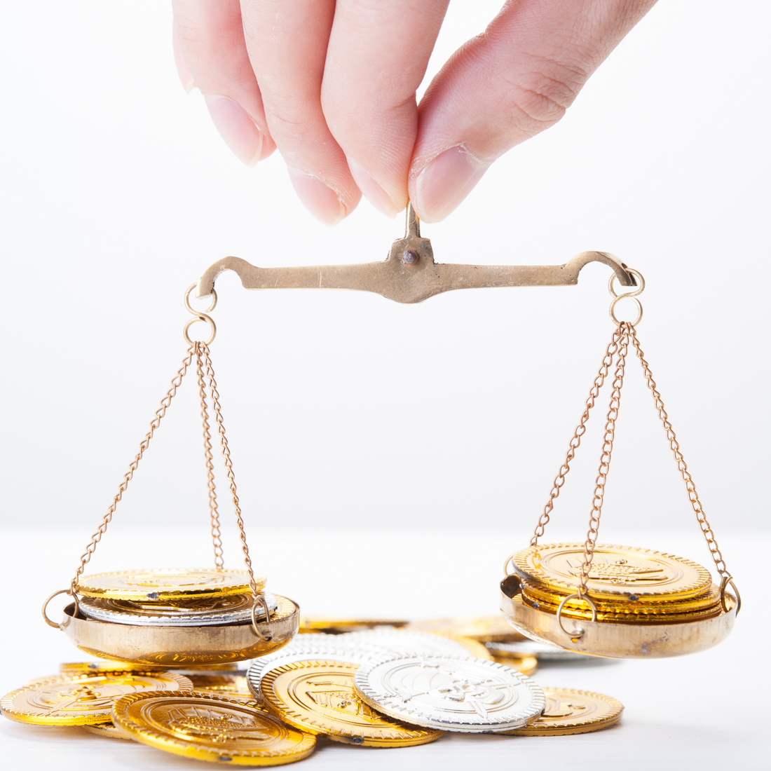 How Global Economic Trends Affect Gold and Silver Bullion Prices